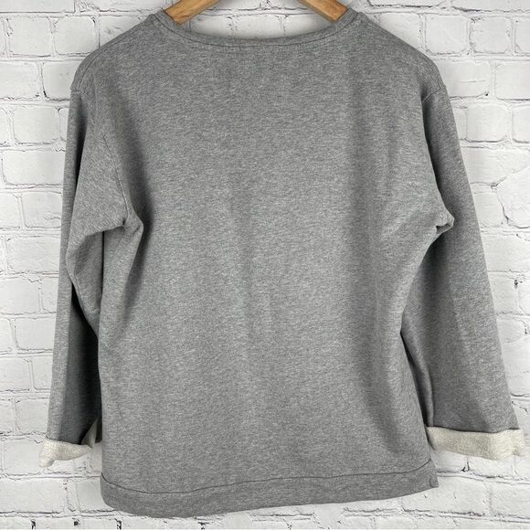 TWO BY VINCE CAMUTO tiger embroidery soft grey sweater, size PM - Picture 4 of 13